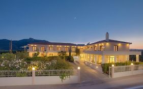 Ξενοδοχείο Κυνίσκα